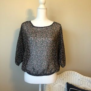 Women's Moon Collection Sheer Floral Short Sleeve Top Size Small